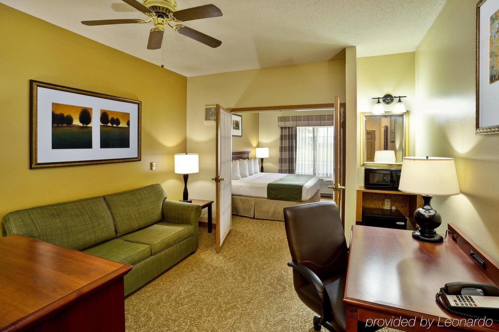 Country Inn & Suites By Radisson, Marion, Oh Buitenkant foto